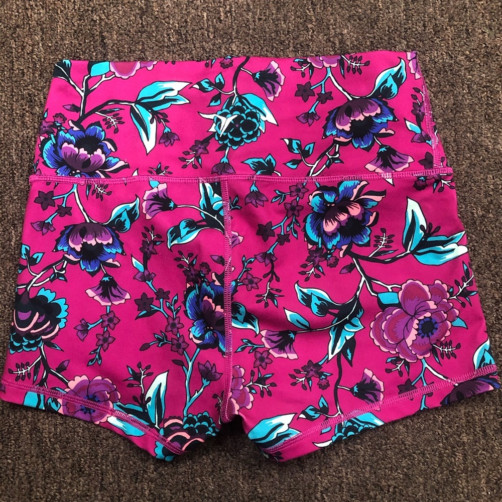 Old Navy Active Shorts, Size Medium. - image 2